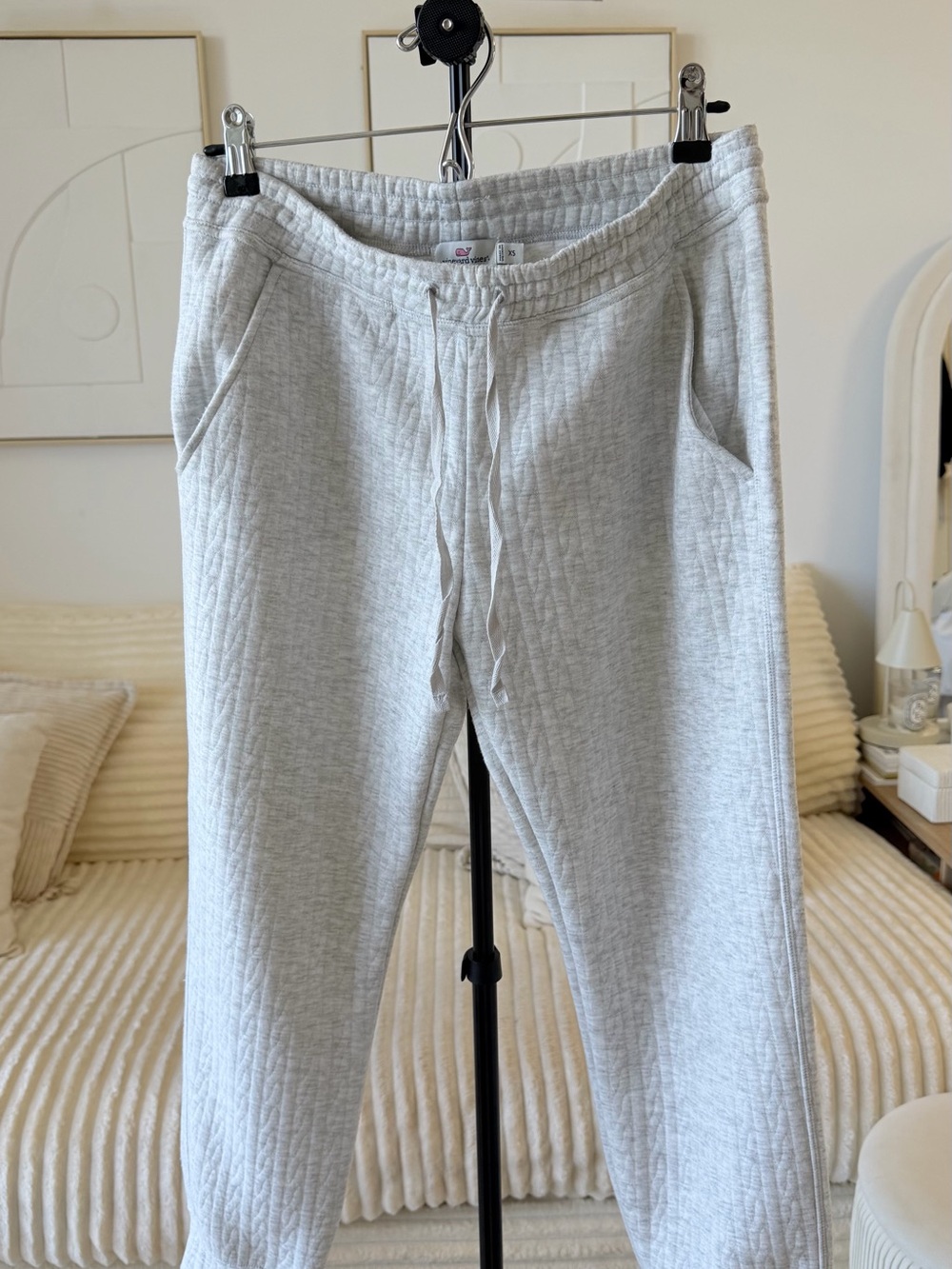 Vineyard Vines Gray Quilted Jogger Pants — Size XS
